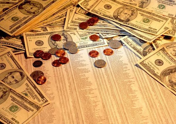 市场风险情绪升温 黄金期货下行无力